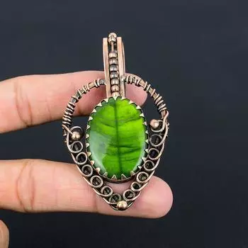 Зеленый флэш-лабрадорит, драгоценный камень, ручная работа, чистая медная проволока, обернутая рыбой, кулон, ювелирные изделия 3.03 Inches зелёный