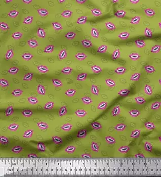 Зеленый японский креп-сатин Soimoi Ткань для рукоделия с принтом «Губы и зубы монстров» на метр, 42 дюйма 42 Inch Wide - Poly Crepe зелёный