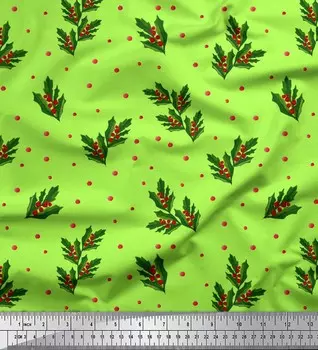 Зеленый японский креп-сатин Soimoi, ткань с принтом красных ягод и листьев падуба, размер 42 дюйма на метр 42 Inch Wide - Poly Crepe зелёный