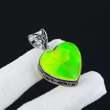 Зеленый Тройной Опал Огненный Драгоценный Камень Серебряная Подвеска из Стерлингового Серебра 925 пробы - Дизайн Сердца Ручной Работы, Ювелирное Украшение для Повседневной Носки, Уникальные Подарки-Подвески 2.16 зелёный