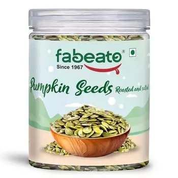 Жареные и соленые семена тыквы Fabeato 250 г - диетическое питание, полезные хрустящие закуски - богатый клетчаткой суперпродукт - идеально подходит для салатов, выпечки
