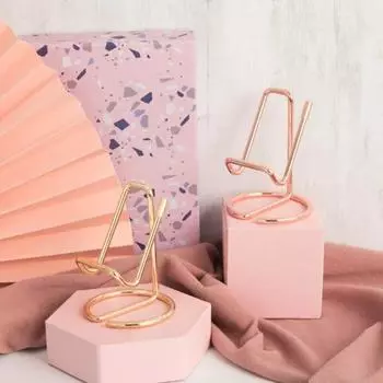 Железная художественная линейная металлическая подставка для мобильного телефона в скандинавском стиле, простая настольная подставка для визитных карточек, офисные аксессуары