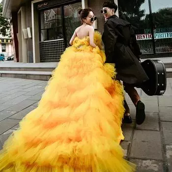 Желтый 2025 новая уличная парная одежда вопрос пушистое свадебное платье S жёлтый