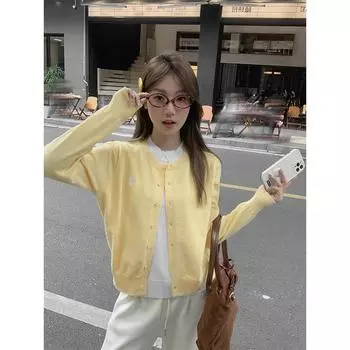 Желтый милый вязаный кардиган с длинными рукавами, свитер, женское пальто 2024 года, осень-зима, новые поддельные двухкомпонентные уникальные и красивые топы S