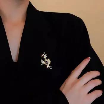 Жемчужная брошь-тюльпан, женская легкая роскошная нишевая дизайнерская корсажная бижутерия, универсальная, высокого класса, булавка, аксессуары для одежды