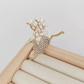 Жемчужная брошь в виде лося, милая рождественская атмосфера, модный костюм, анти-световая пуговица, универсальная брошь на свитер и куртку