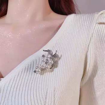Жемчужная брошь Женское свадебное платье Фиксированные аксессуары Брошь Темперамент Стразы Жемчужина Барокко Бабочка Брошь Булавка