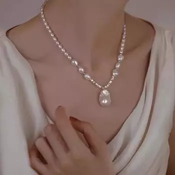 Жемчужное ожерелье Alien в стиле барокко, французская легкая роскошь и роскошь, новая персонализированная и уникальная универсальная цепочка для свитера белый