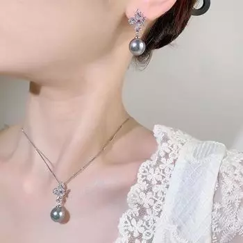 Жемчужное ожерелье Niche Light Luxury Premium Red Corundum Red Treasure Летний универсальный комплект с подвесками и серьгами Женская мода