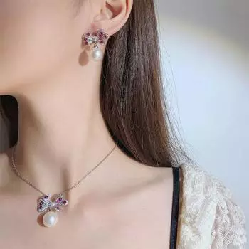 Жемчужный комплект, ожерелье, серьги, украшения в форме банта, фиолетовый свет изменит цвет, красный корунд светлый роскошные женщины