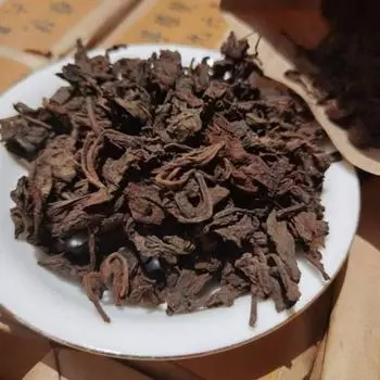 Zhenchunyahao Yiwu Wild Fragrance Староспелый рассыпной чай Пуэр 200г 200g