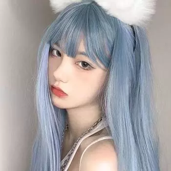 Женщины Bybrana часто имеют прямые волосы с челкой, небесно-голубые длинные волосы и синтетические волосы. 45cm