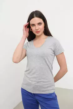 Женская базовая футболка с v-образным вырезом серая
