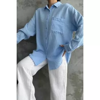 Женская базовая муслиновая рубашка оверсайз голубого цвета