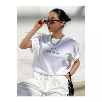 Женская белая футболка оверсайз The Future