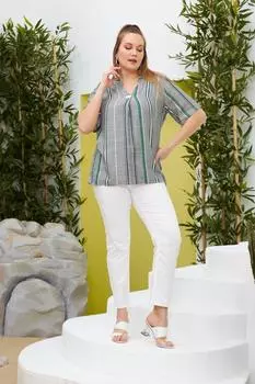 Женская блузка большого размера Полосатая блузка больших размеров с воротником на пуговицах