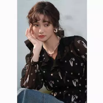 Женская блузка Mishow, новинка лета 2023, шифоновая вышивка с цветочной вышивкой и расклешенными рукавами, элегантная универсальная свободная повседневная блузка MXC11X0408