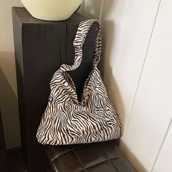 Женская большая сумка большой вместимости для лета, новинка 2024 года, тканевая сумка с леопардовым узором, универсальная классная сумка для студентов колледжа