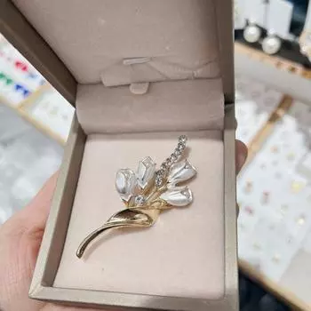 Женская брошь, элегантная брошь со стразами, инкрустированная 3D брошью в форме тюльпана, бутиковая брошь для одежды, одежда золотистый