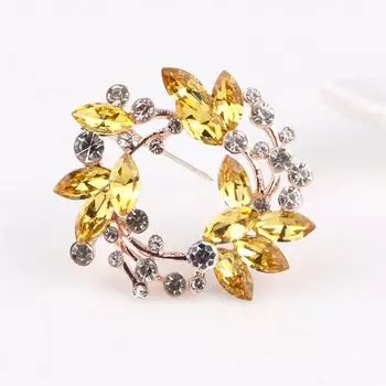 Женская брошь Хрустальный венок Брошь Винтажная хрустальная венок Брошь Женская брошь из сплава со стразами Атмосферные аксессуары для корсажа