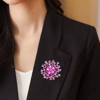 Женская брошь из искусственного жемчуга, блестящие стразы, декор в форме снежинки, выдалбливают, элитное роскошное украшение для одежды из нержавеющей стали, булавка для женской одежды белый
