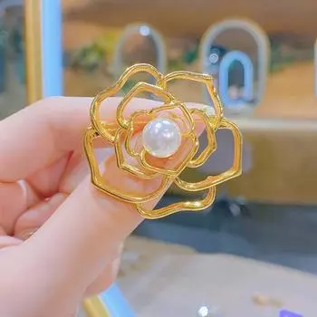 Женская брошь с выдалбленной камелией из искусственного жемчуга, противоскользящая, износостойкая, воротник пальто, шляпа, шарф, украшение, булавка для одежды, ювелирные изделия золотистый