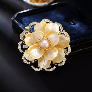 Женская брошь в элегантном дизайне «легкая роскошь» с имитацией жемчуга и цветком пиона, модная, универсальная, с нишевым чувством дизайна