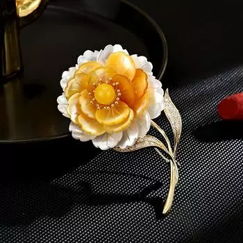 Женская брошь в элегантном дизайне «легкая роскошь» с имитацией жемчуга и цветком пиона, модная, универсальная, с нишевым чувством дизайна