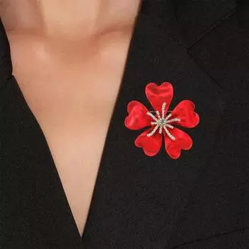 Женская брошь в форме цветка, декор со стразами, Лепесток, противоскользящая сумка на плечо, костюм, воротник пальто, шляпа, булавка для одежды, вечеринка, выпускной вечер, невеста, свадебная одежда, ювелирные изделия красный