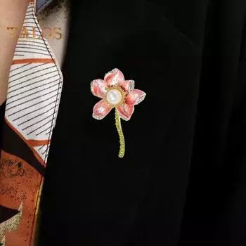 Женская брошь в форме цветка лотоса с эмалью, капающей с масла, искусственный жемчуг, декор в стиле ретро, противоскользящее полированное пальто, воротник, сумка, шарф, шляпа, украшение для одежды, прищепка для вечеринки фиолетовый