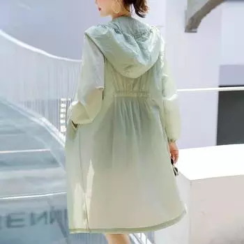 Женская длинная куртка с капюшоном, защитная одежда от солнца, лето-осень, тонкое пальто, спортивная одежда, корейское модное пальто S белый