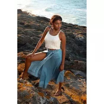 Женская джинсовая юбка с запахом синяя