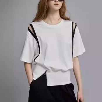 Женская футболка черного цвета с открытыми плечами и разрезом — уникальный дизайн для лета 2025 года с короткими рукавами XL