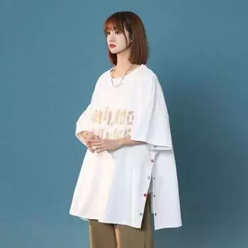 Женская футболка с разрезом и грудью, летняя, с буквенным принтом, цветными пуговицами, свободная, с коротким рукавом, блузка, уличный дизайн, универсальный топ M чёрный