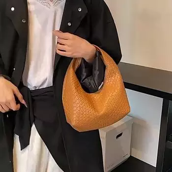 Женская классическая модная плетеная тисненая сумка-хобо из мягкой искусственной кожи с ручкой сверху, повседневные повседневные сумки 24x10x22cm чёрный