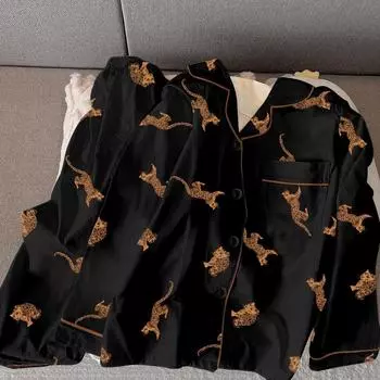 Женская красивая пижама с леопардовым принтом в стиле «старые деньги», американская ретро-трендовая домашняя одежда, новая осенне-зимняя ночная рубашка из искусственного хлопка M чёрный