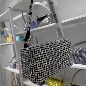 Женская квадратная мини-сумка Diamond 2024: Натуральная кожа, модная цепочка в виде змеиной кости, универсальный дизайн через плечо. 18cm Large Diamond Bag