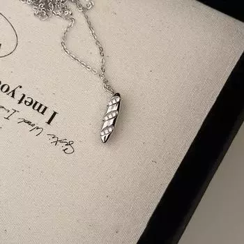 Женская легкая роскошная нишевая французская хлебная палочка цепочка на ключицу повседневная четырехсезонная цепочка на шею из нержавеющей стали для поездок на работу и отдыха