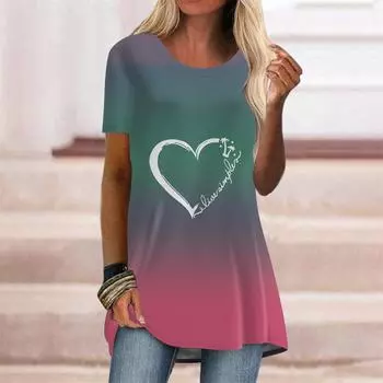 Женская летняя фиолетовая футболка с градиентным сердечком больших размеров, удобная футболка с короткими рукавами и круглым воротником, повседневные мешковатые футболки средней длины XS фиолетовый