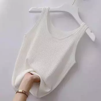 Женская летняя майка, однотонная, больших размеров, тонкая внутри с круглым вырезом, мягкая удобная основа, без рукавов, тонкая для верхней одежды M красный