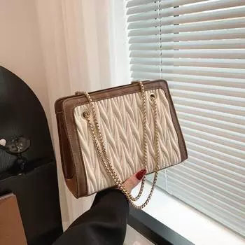 Женская маленькая сумка Женская сумка-мессенджер 2024 года с текстурой для пригородных поездок, универсальная сумка через плечо с цепочкой Маленькая квадратная сумка Женская сумка Temperament чёрный