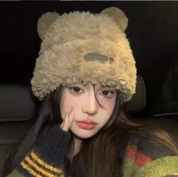Женская милая плюшевая шапка с ушками медведя на осень и зиму, утепленная теплая шапка для женщин, накидка на голову, вязаная плюшевая шапка для девочек с маленьким медведем