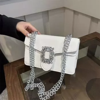 Женская мода 2025 года: Сумка-мессенджер в стиле вестерн с цепочкой и замком Diamond Lock белый