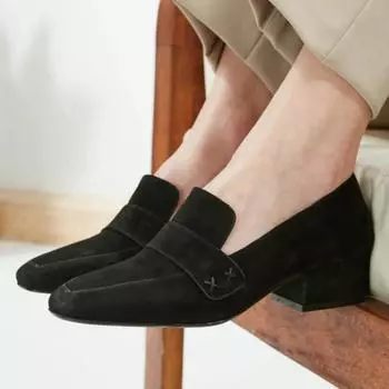 Женская мода из натуральной замши черные туфли на коротком каблуке