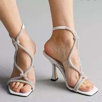 Женская мода Натуральная кожа Белое вечернее платье Женские босоножки на каблуке