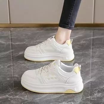 Женская мода универсальные маленькие белые туфли женские весна 2025 новый корейский вариант трендовые туфли-маффины на толстой подошве износостойкие туфли для женщин 35