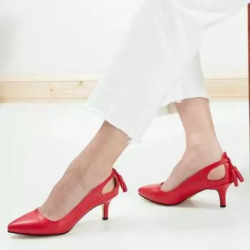 Женская модная красная обувь на коротком каблуке