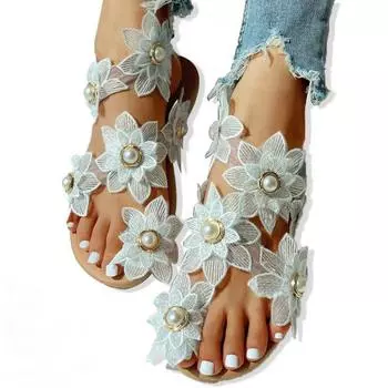 Женская модная обувь с кружевными цветами и инкрустацией искусственным жемчугом, летние сандалии на плоской подошве с клипсой и носком 43 белый