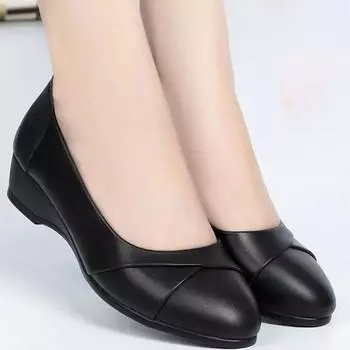 Женская модная повседневная обувь на танкетке, рабочая обувь без шнуровки, женская обувь на мягкой подошве, весенние удобные и дышащие одинарные туфли 40 чёрный