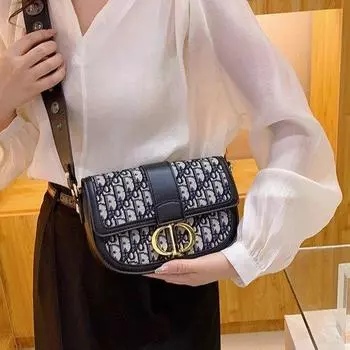 Женская модная сумка-мессенджер с замком на плече и цепочкой